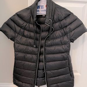 Short sleeve puffer vest